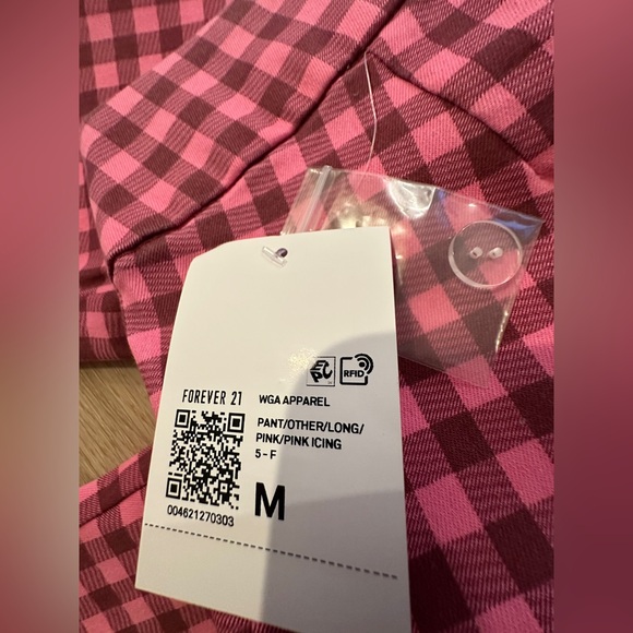 NWT Plaid Pink Gingham Stretchy Flare Low Rise Women's 👖 Pants 💖💫 Medium - Picture 8 of 15